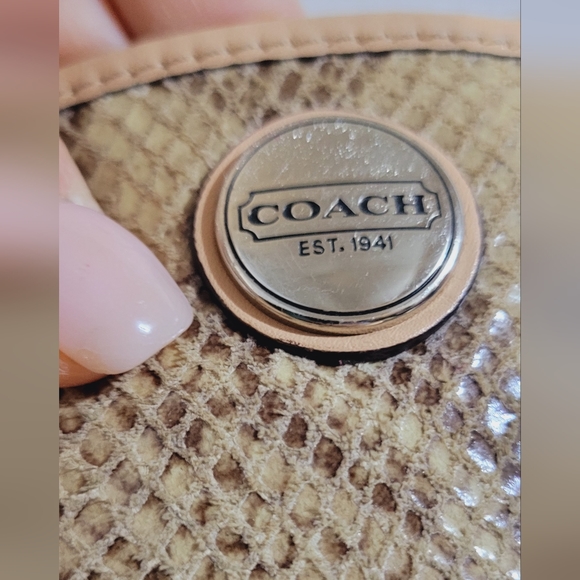 Authentic Snakeprint Messenger Crossbody Shoulder Bag - Picture 6 of 16